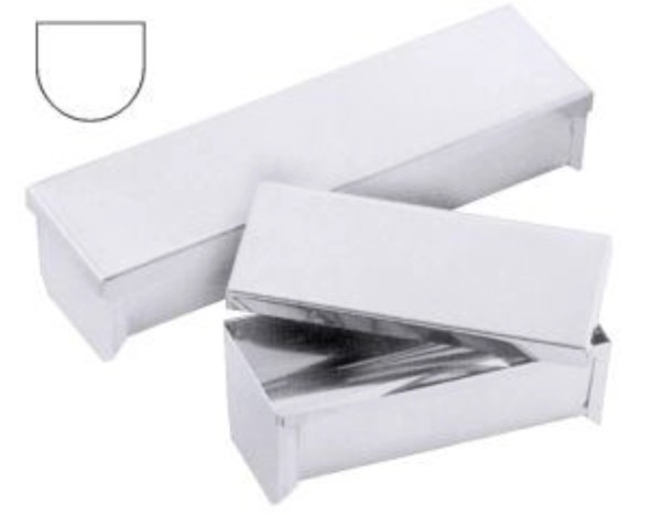 Terrinenform halbrund B: 7.5cm H: 7cm L: 38cm