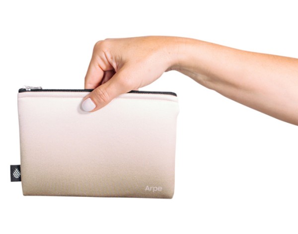 Necessaire S sand cream