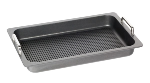 Bratplatte tief GN 1/1, H5.5cm mit Griffen u. Grillboden